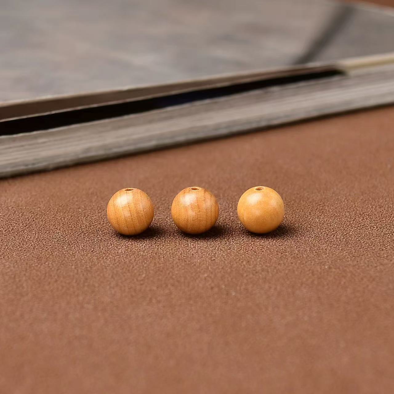 Boxwood Beads – Natural Smooth Light Wood Beads for DIY Jewelry Making, Bracelets & Minimalist Crafts